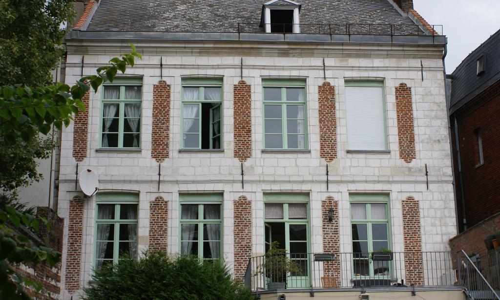 La Cour Des Carmes Bed & Breakfast Arras Dış mekan fotoğraf