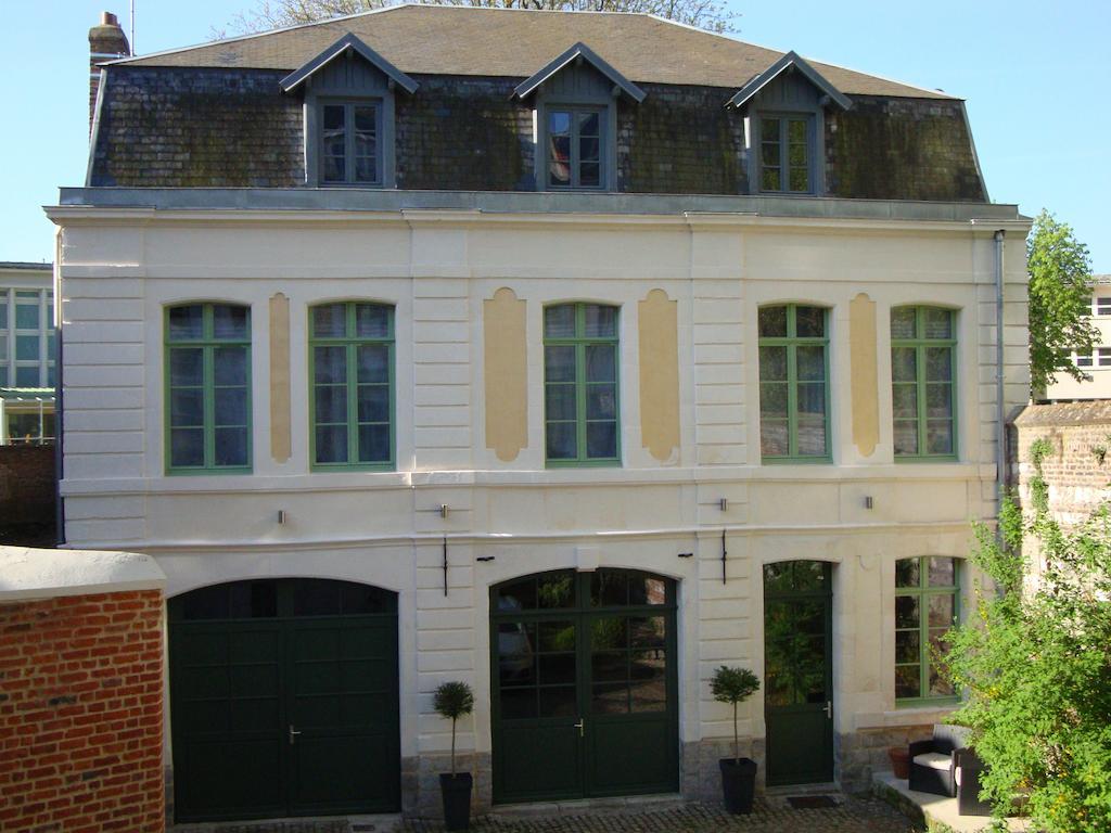 La Cour Des Carmes Bed & Breakfast Arras Dış mekan fotoğraf